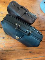 2 perfecte oude aktetassen vol met papieren vanaf begin 1900, Ophalen of Verzenden