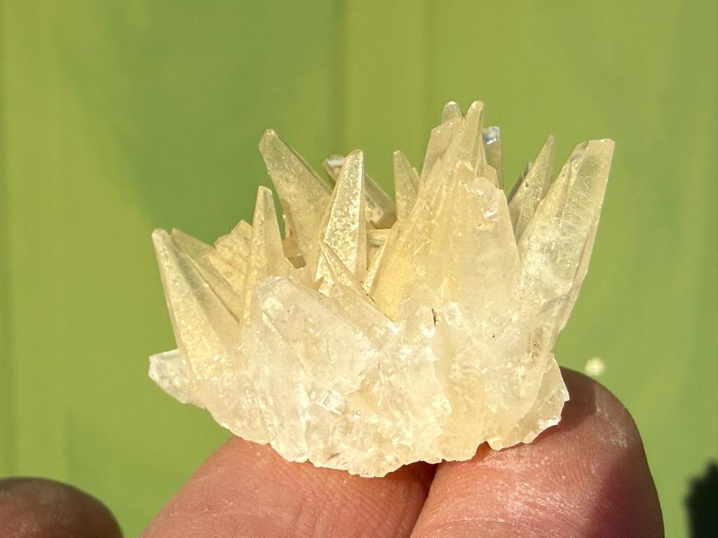 Calciet cluster uit Indonesië mineralen, Verzamelen, Mineralen en Fossielen, Mineraal, Ophalen of Verzenden