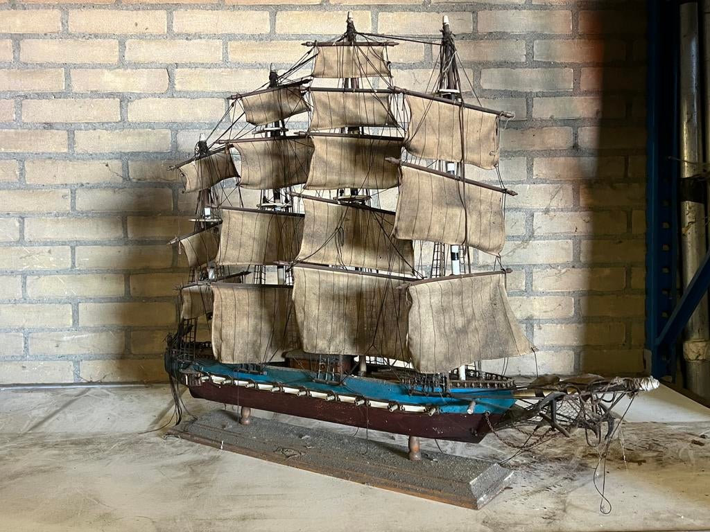 Vintage modelschip Frigate XVIII centuty fregat model, Ophalen, Gebruikt, Groter dan 1:32, Overige merken
