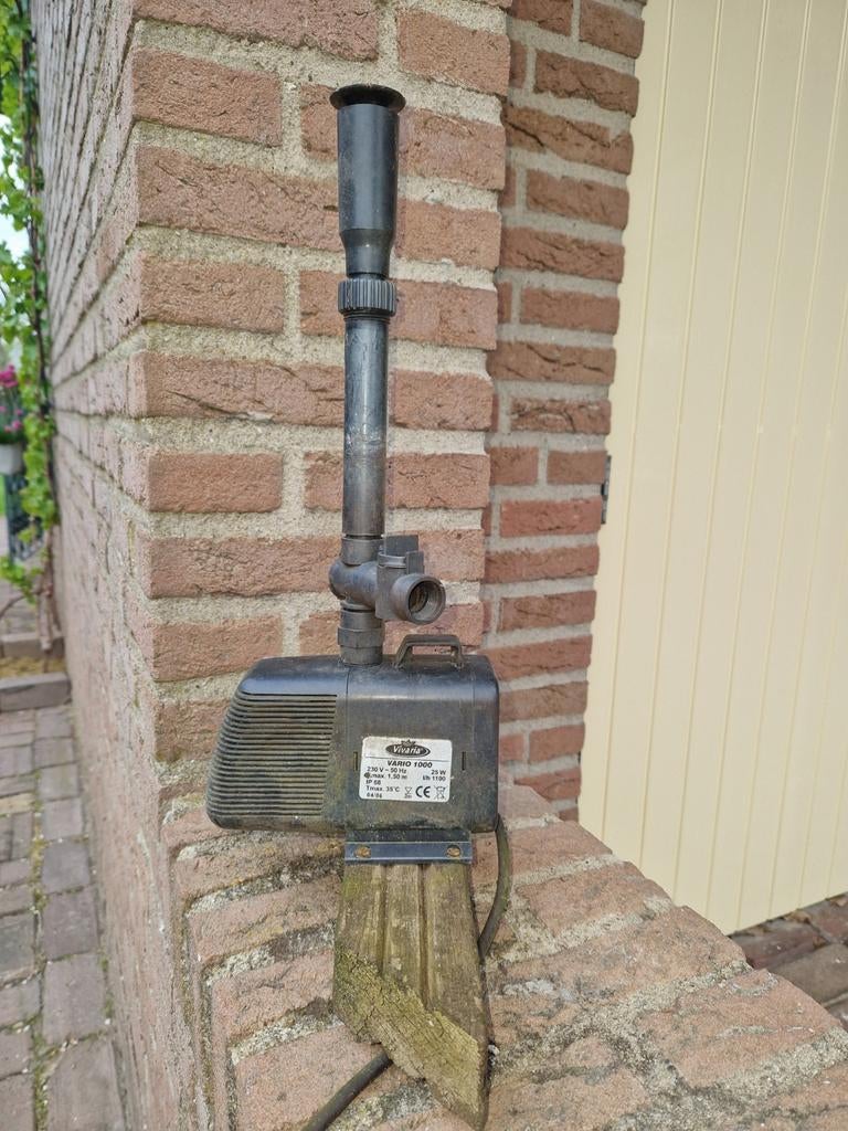 Vivaria Vario 1000 Vijverpomp - 1100 l/h, Ophalen of Verzenden, Gebruikt, Vijverpomp