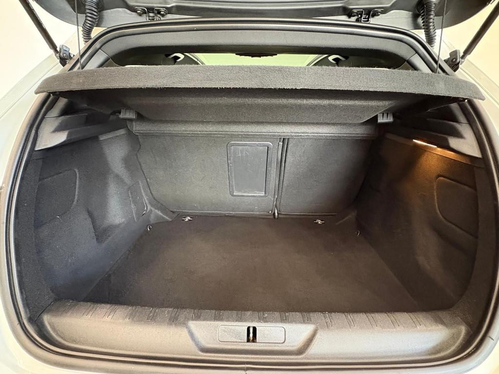 Peugeot 308 1.2 GT-Line Panoramadak Navigatie Camera Parkeer, Stof, Gebruikt, Euro 6, Origineel Nederlands