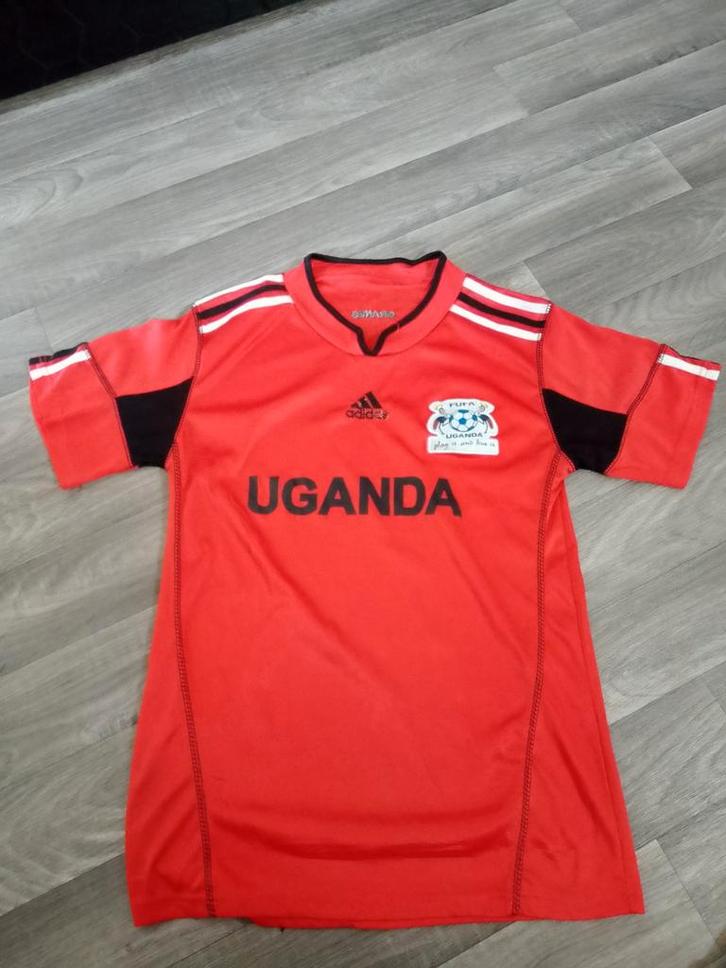 Uganda Voetbalshirt Maat M - Rood Adidas, Sport en Fitness, Voetbal, Gebruikt, Shirt, Maat M, Ophalen of Verzenden