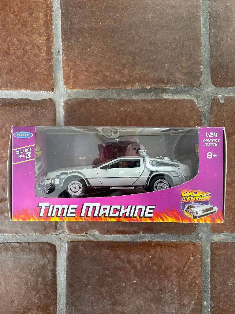 Welly 1:24 Back to the Future 1 DeLorean, Ophalen of Verzenden, Zo goed als nieuw, Film, Beeldje, Replica of Model