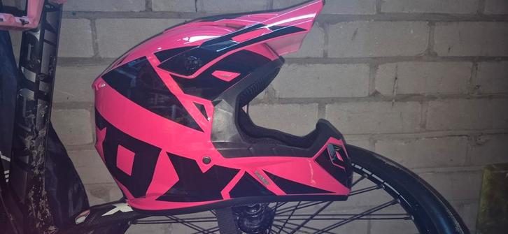 Fox crosshelm voor kinderen, roze met zwart, Fietsen en Brommers, Fietsaccessoires | Fietshelmen, Ophalen of Verzenden