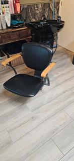 Kappersstoel met wasbak - Zwart, gebruikt, Huis en Inrichting, Stoelen, Ophalen of Verzenden
