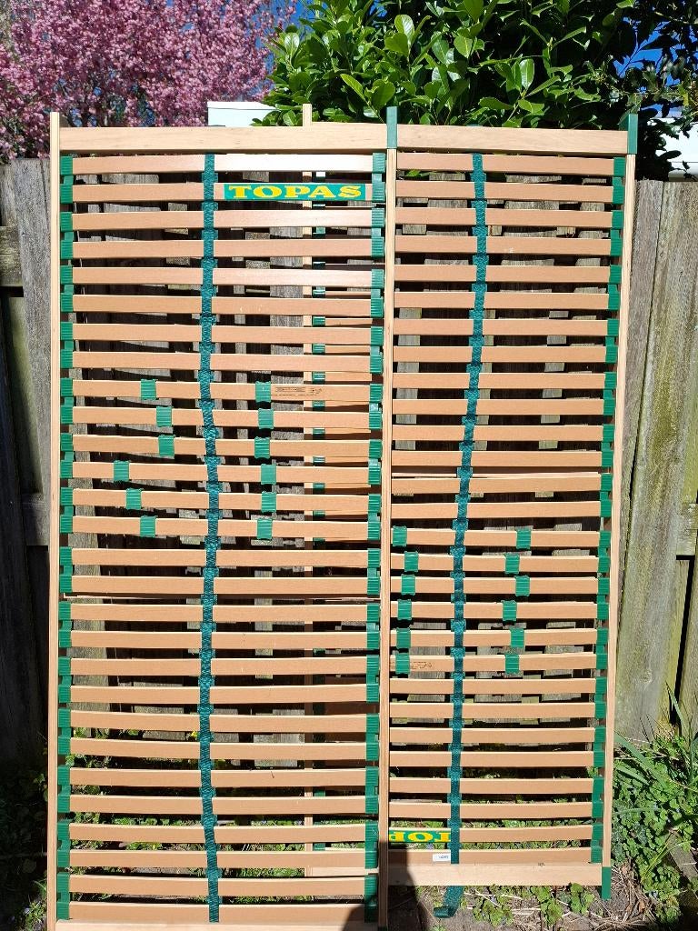 Grenen Bed 180 bij 200cm gratis, Huis en Inrichting, Ophalen, Gebruikt, Bruin, Tweepersoons