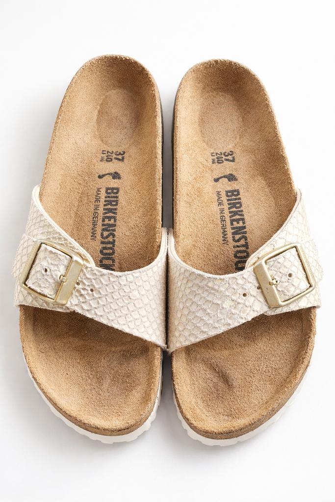 Birkenstock slippers maat 37, Kleding | Dames, Schoenen, Verzenden, Zo goed als nieuw, Beige, Slippers