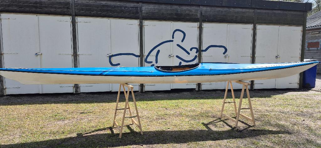 Auvergne kajak semi zeekajak, Watersport en Boten, Ophalen, Gebruikt, 1-persoons