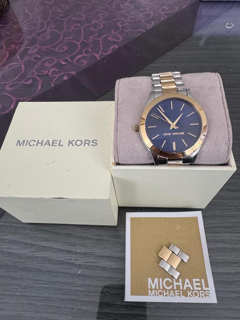 Michael Kors Polshorloge - Zo goed als nieuw, Sieraden, Tassen en Uiterlijk, Horloges | Dames, Overige merken, Staal, Polshorloge