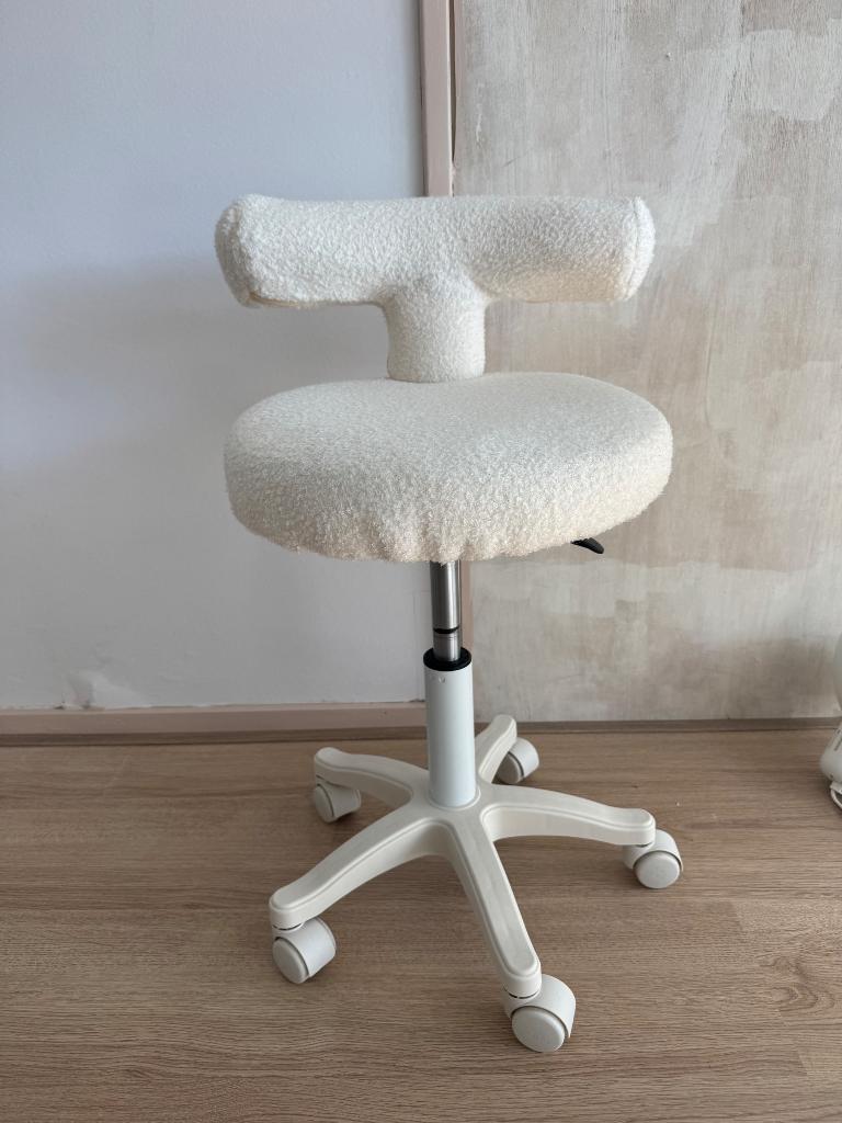 Kruk, Ophalen, In hoogte verstelbaar, Zo goed als nieuw, Kunststof