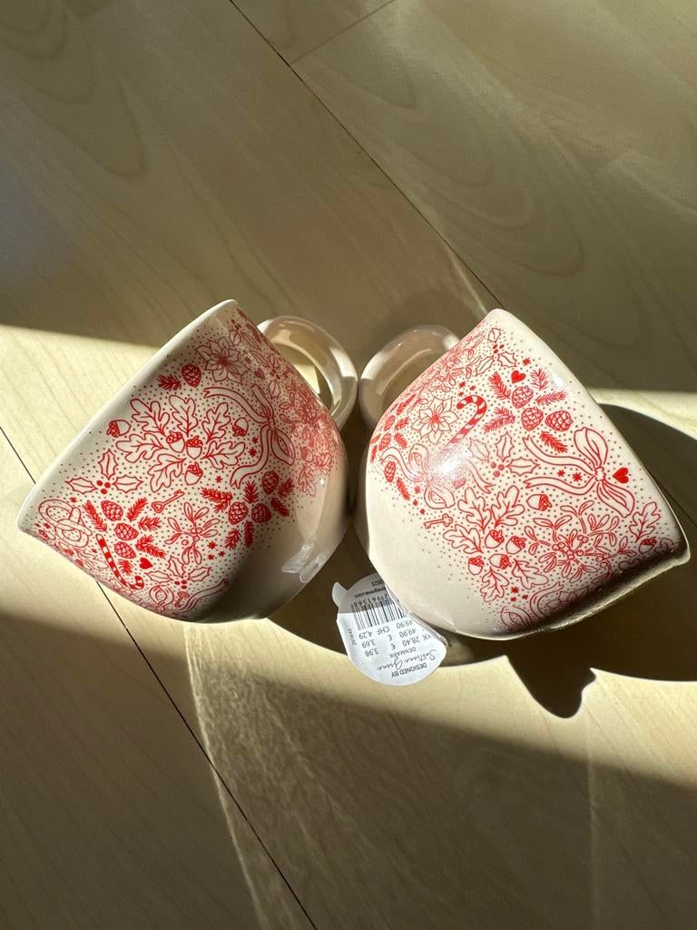 Nieuwe Søstrene Grene kerstmok met feestelijk motief, Ophalen, Overige typen, Nieuw, Steen/keramiek