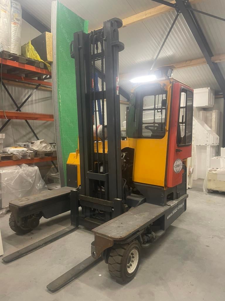 Combilift Reactruck 4 wegtruck, 3000 tot 4000 kg, Ophalen, LPG, Heftruck