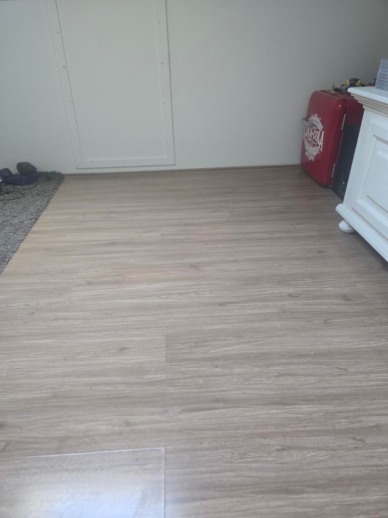 Gratis laminaatvloer (35m²), Huis en Inrichting, Stoffering | Vloerbedekking, Ophalen, Gebruikt, Bruin, Modern, Houtlook