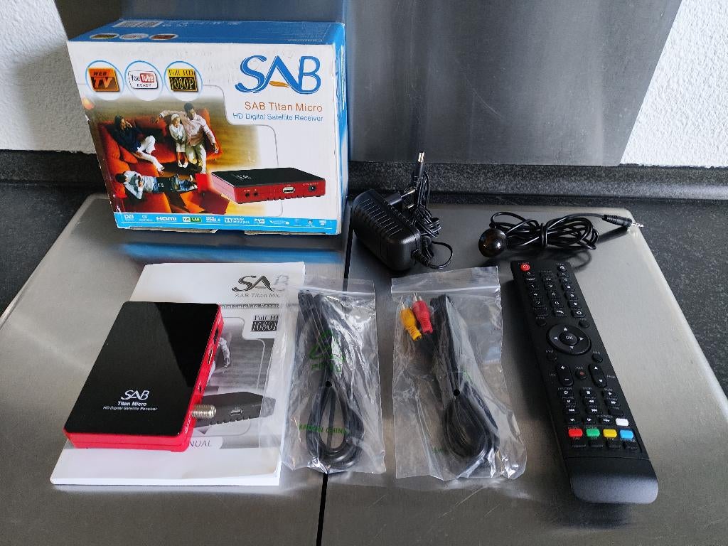 SAB Titan Micro HD Satellietontvanger (Excl. werkend IR-oog), Ophalen of Verzenden, Gebruikt, (Schotel)antenne-accessoires, Overige merken