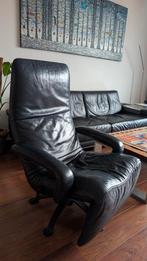 Jori Relaxfauteuil - Donker blauw Lederen Design Stoel, Huis en Inrichting, Fauteuils, Ophalen, Gebruikt, Modern, Design, Klassiek