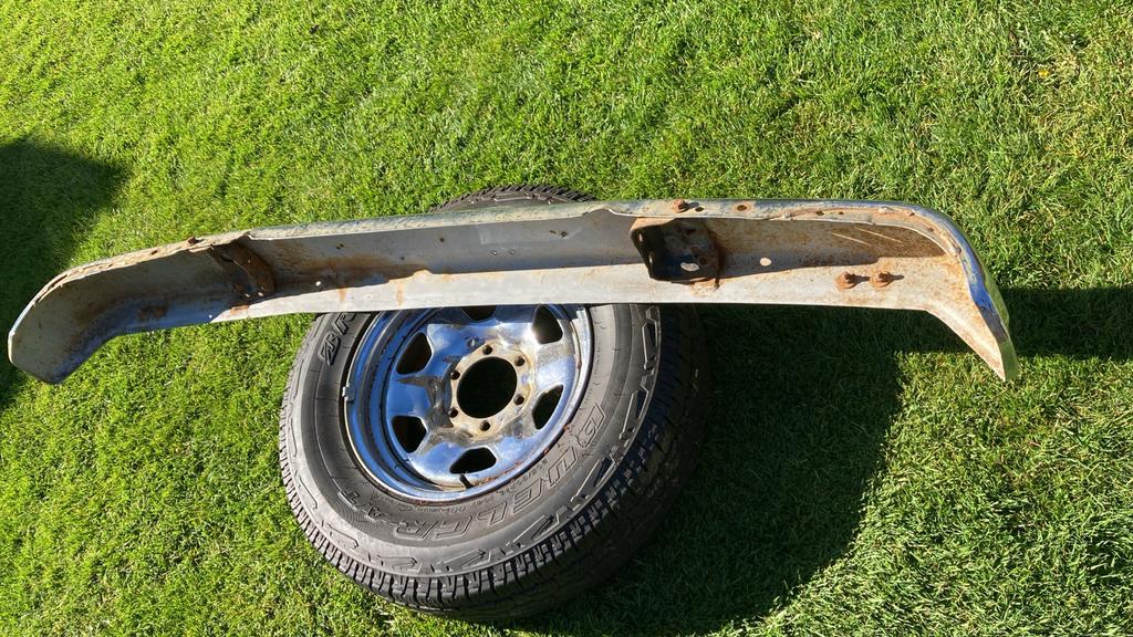 Voorbumper Toyota Landcruiser LJ70/73 + Banden/Velgen, Ophalen, Gebruikt, Voor, Toyota