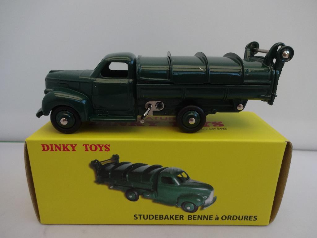 Studebaker Benne à Ordures nr: 25VS van Dinky Toys 1:64, Ophalen of Verzenden, Nieuw, Bus of Vrachtwagen
