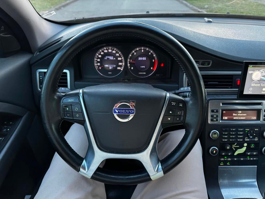 Volvo V70 2.0D Summum|6BAK|CAMERA|NAVI|MEMMORIE|DODEHOEK|TRE, Auto's, Volvo, 136 pk, Gebruikt, 4 cilinders, 1600 kg