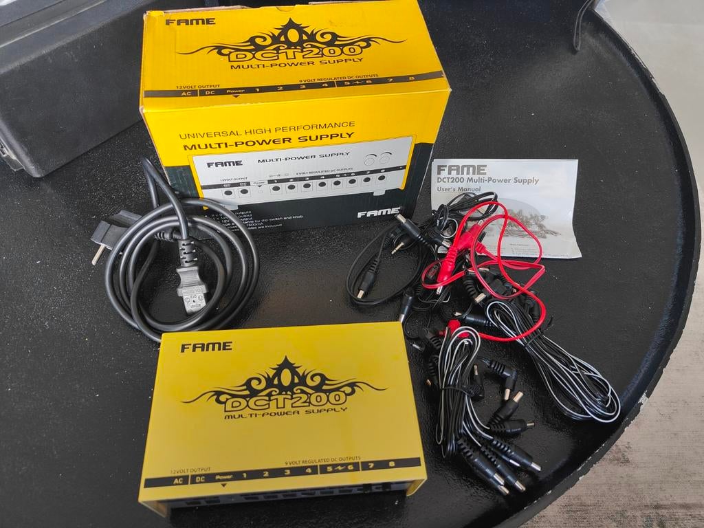 Fame DCT200 Multi-Power Supply, Ophalen of Verzenden, Zo goed als nieuw