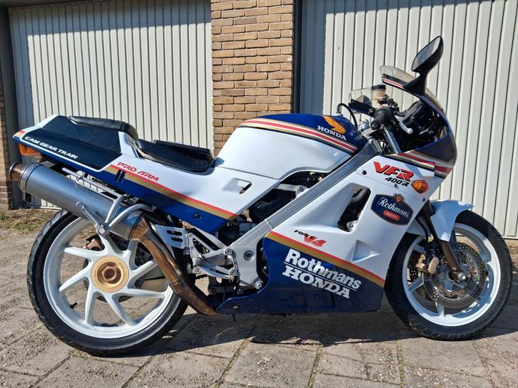 Honda VFR 400R Rothmans bj1987, Motoren, Motoren | Honda, Particulier, Sport, meer dan 35 kW, 4 cilinders, Ophalen