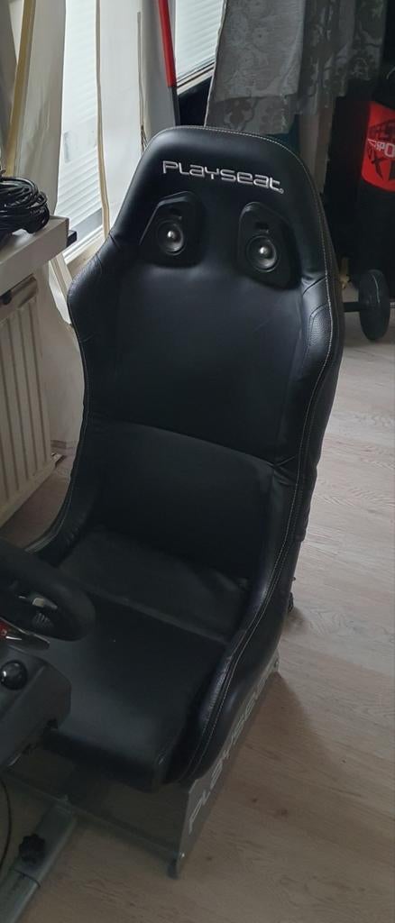 Playseat met ingebouwde speakers - Race Simulator Stoel, Ophalen, Gebruikt, 1 speler, Racen en Vliegen