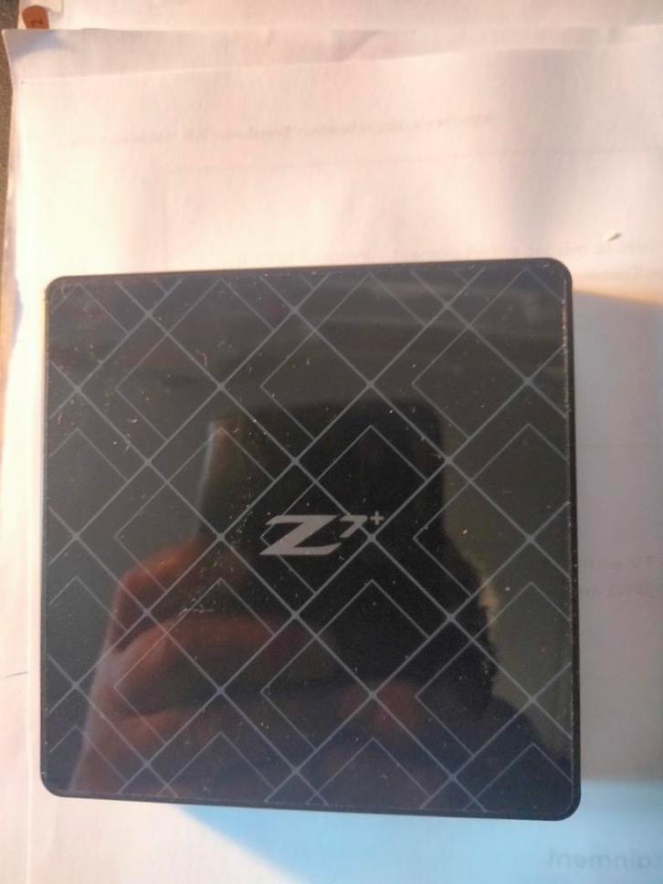 Formuler Z 7+.   TV Kastje - Decoder, Audio, Tv en Foto, Decoders en Harddiskrecorders, Gebruikt, Decoder, Ophalen of Verzenden