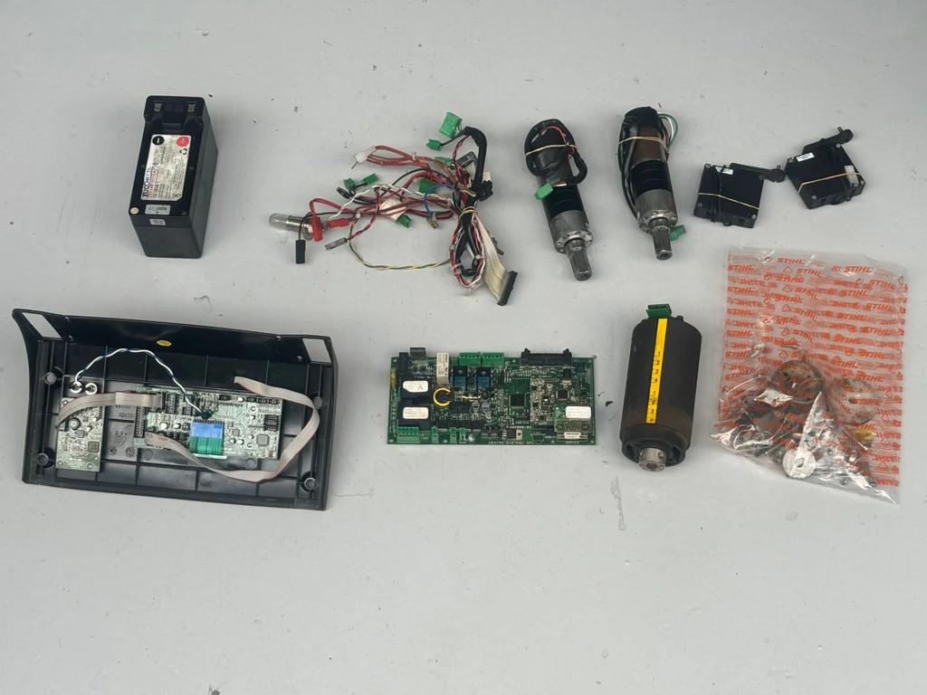 Ambrogio Stiga Gebruikte robotmaaier onderdelen moederbord w, Gebruikt, Ambrogio Stiga