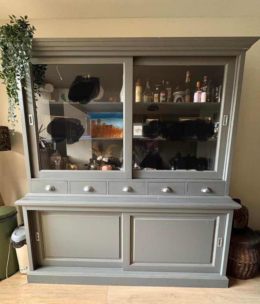 Troubadour Antraciet Kast - Stijlvolle Vitrinekast, Ophalen, Gebruikt