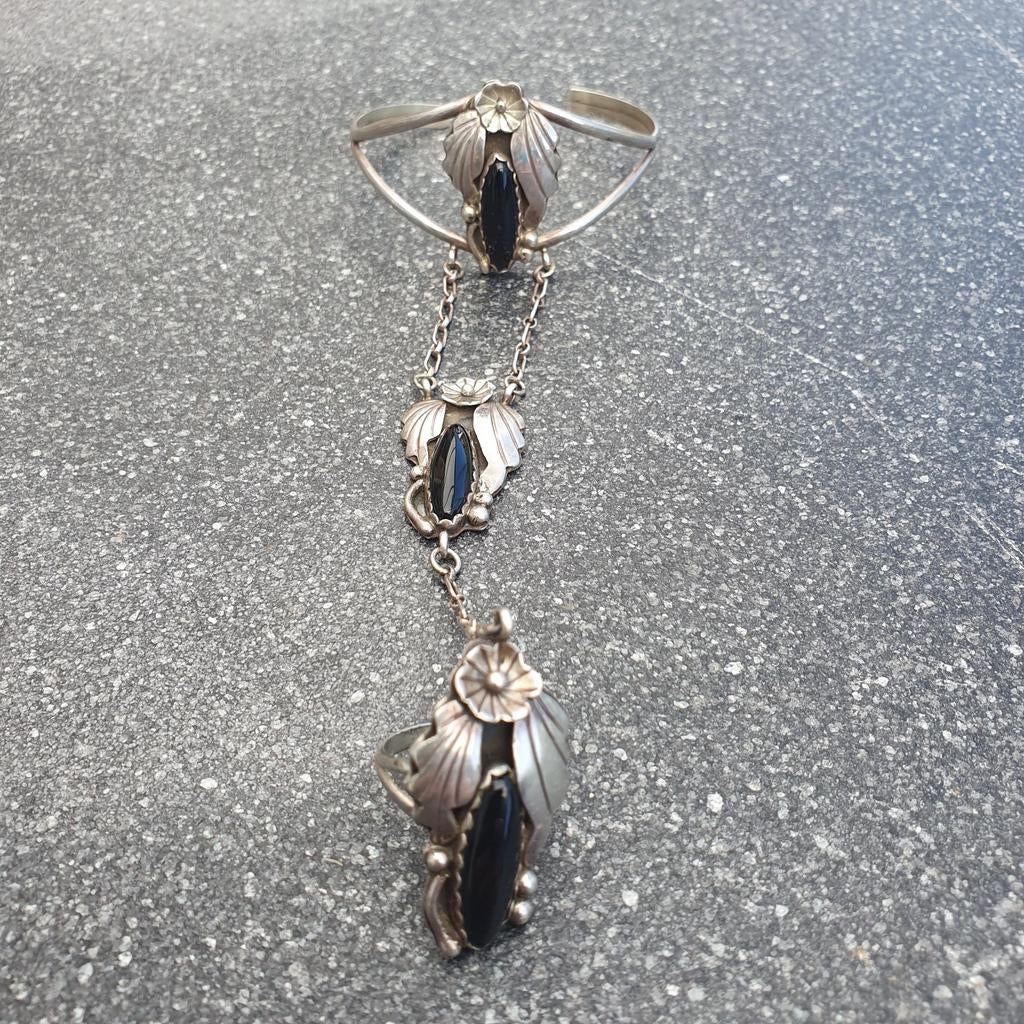 Zilveren armband met ring en zwarte onyx stenen, Ophalen of Verzenden