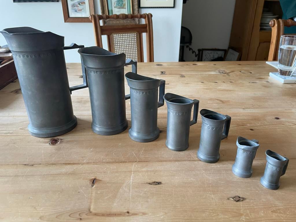 Set van 7 antieke tinnen kannetjes / maatbekers (1L tot 1cL), Antiek en Kunst, Antiek | Tin, Ophalen of Verzenden