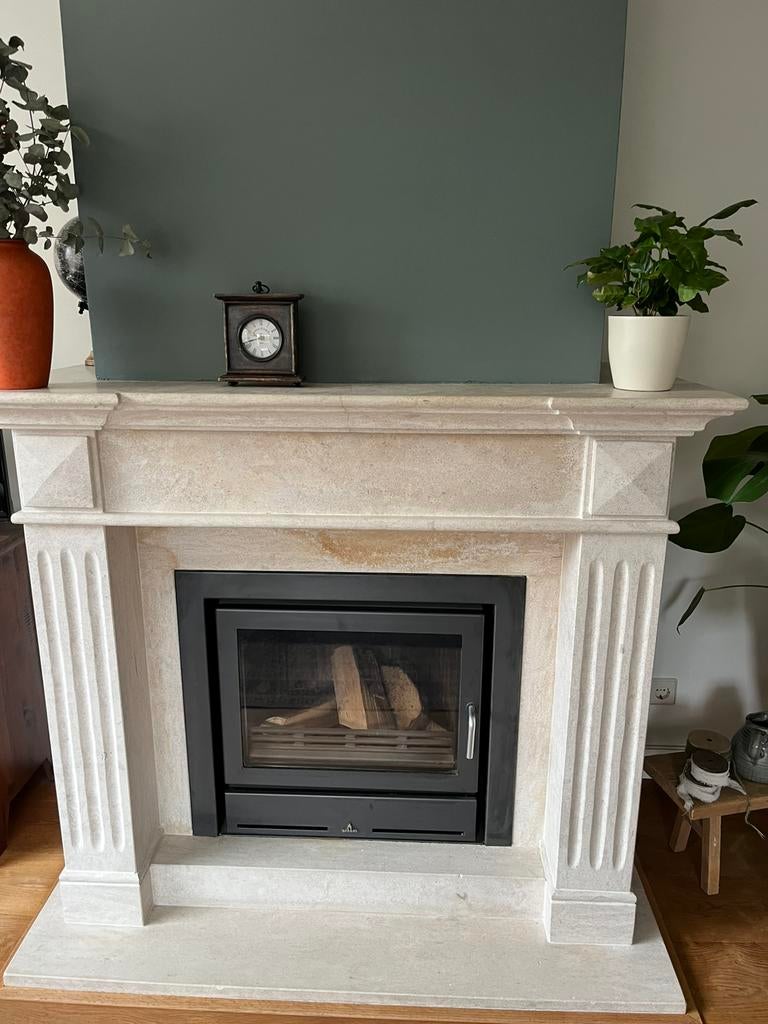 houtkachel, Barbas unilux, met natuurstenen schouw, Huis en Inrichting, Ophalen, Houtkachel, Zo goed als nieuw, Inbouw