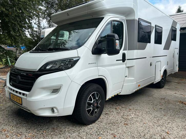 Adria Sun Living ruime camper 5 pers. Luchtvering, Caravans en Kamperen, Campers, Bedrijf, tot en met 5, Half-integraal, Adria