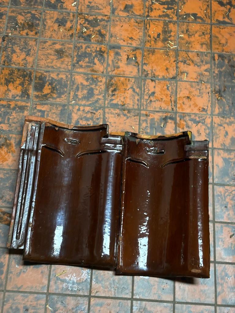 1200 stuks + 200 stuks Dakpannen - J. Kurstjens Tegelen, Ophalen, Gebruikt, 15 m² of meer, Dakpannen