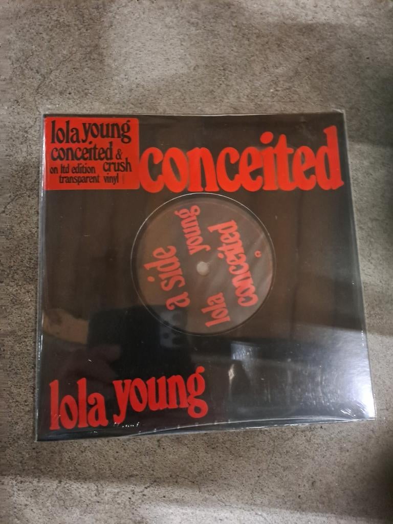 Lola Young conceited single, Ophalen of Verzenden, Nieuw in verpakking