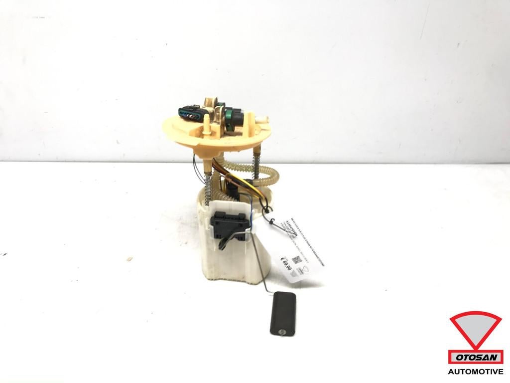 Mercedes A B CLA GLA W246 W176 Brandstofpomp A2464701494, Gebruikt, Mercedes-Benz AG, Mercedes-Benz, Ophalen of Verzenden