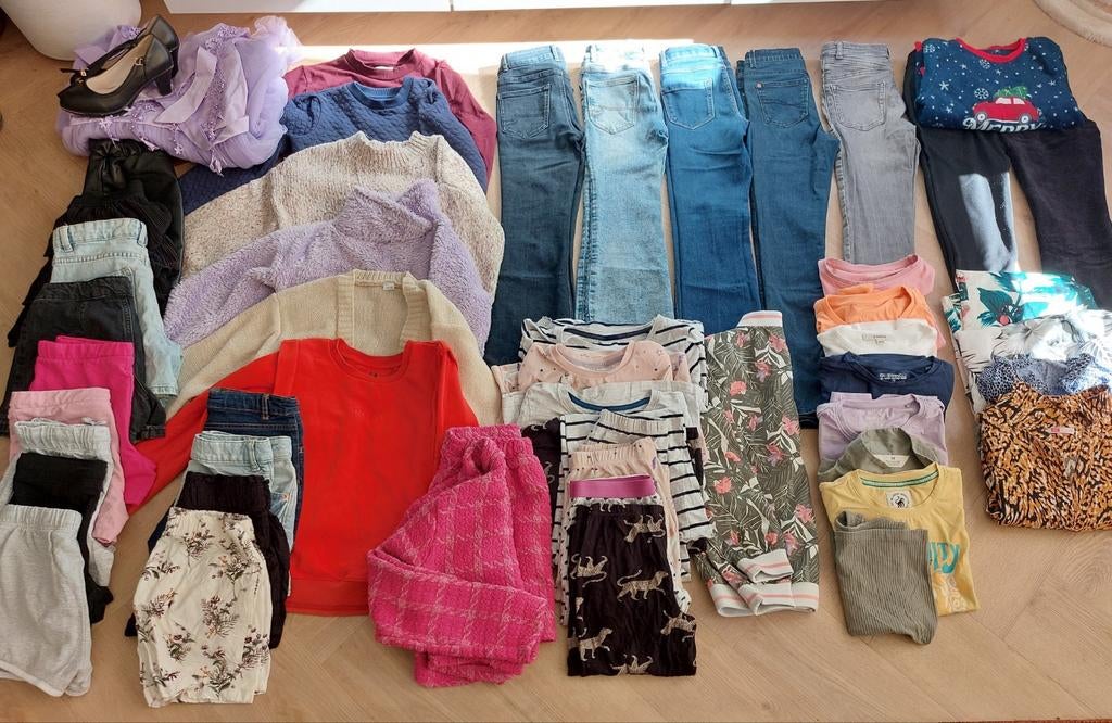 Klaar voor een jaar! 47 stuks maat 134/140, Ophalen of Verzenden, Gebruikt, Maat 134