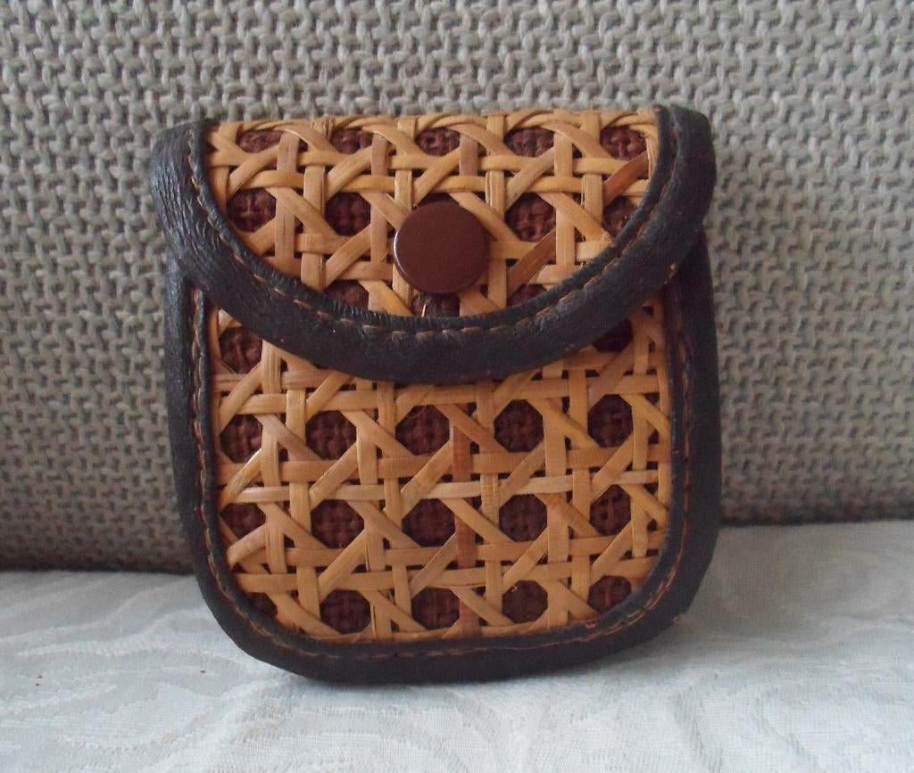 Tasje voor pop. Leuk accessoire bij pop of beer., Verzamelen, Poppen, Ophalen of Verzenden, Zo goed als nieuw, Accessoires