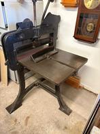 Antieke papiersnijder papier snijmachine van Krause, Ophalen