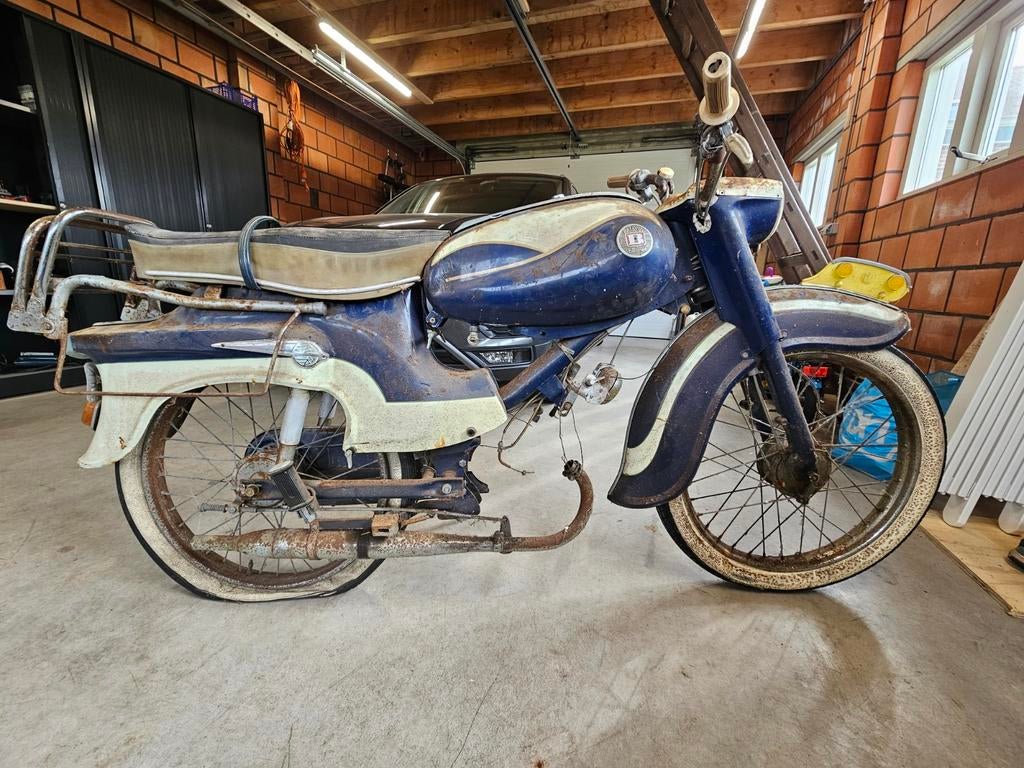 Gezocht complete Batavus Combisport 1961, Fietsen en Brommers, Brommers | Oldtimers, Ophalen of Verzenden, Batavus