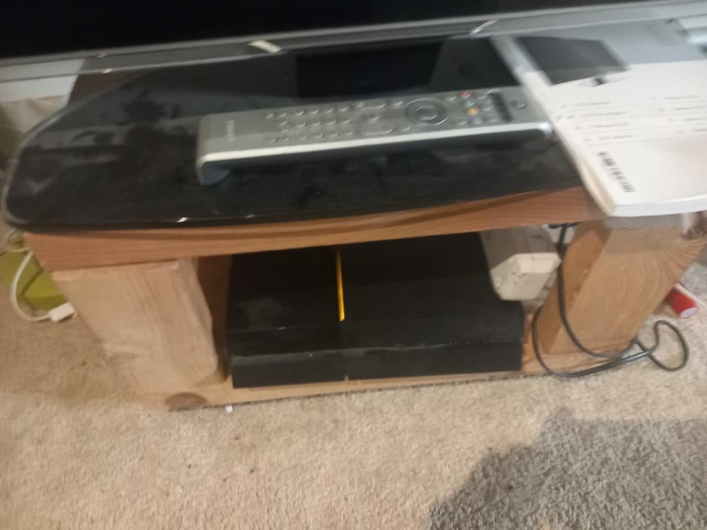 Mooie tv voor ps4, Ambilight TV en verplaatsbaar kastje, Spelcomputers en Games, Ophalen, Gebruikt, Met 1 controller, Original