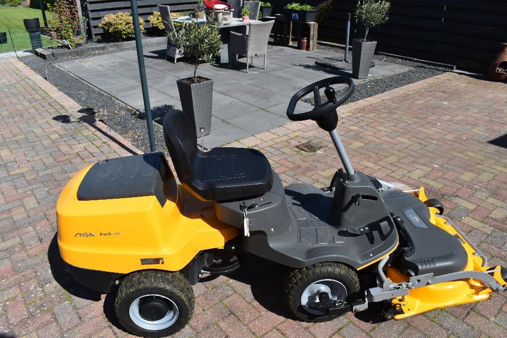 Zitmaaier Stiga Park 120, Tuin en Terras, Zitmaaiers, Gebruikt, Minder dan 90 cm, Elektrische starter, Mulchfunctie, Ophalen