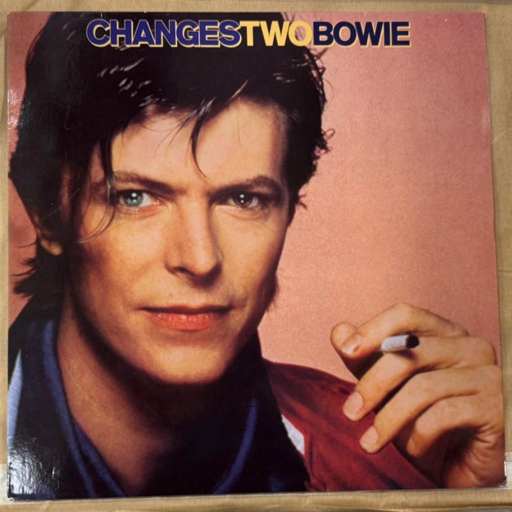 David Bowie - Changes two Bowie (LP), Ophalen of Verzenden, Zo goed als nieuw, 12 inch, Poprock