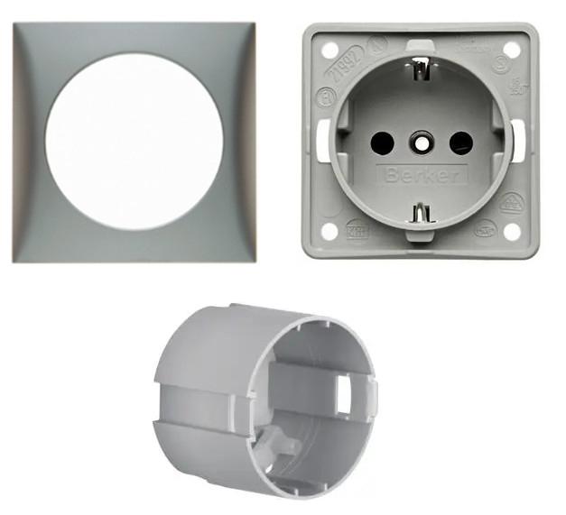 Berker stopcontact 230V inbouwdoos compleet RVS Mat gelakt, Caravans en Kamperen, Buurserstraat 15 A, 7481 EG,Haaksbergen, Ophalen of Verzenden