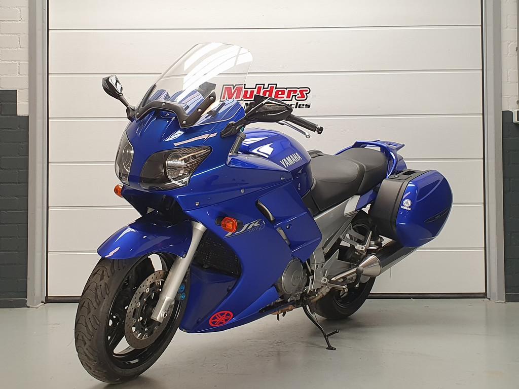 Yamaha FJR 1300 YAMAHA FJR 1300 (bj 2002), Klantenservice@yamaha-motor.nl, Sport, Koolhovenlaan 101
1119 NC  Schiphol-Rijk, NL