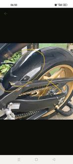 Yamaha r1 rn19 Akrapovic-spatborden.
Ik ben op zoek naar, Ophalen of Verzenden