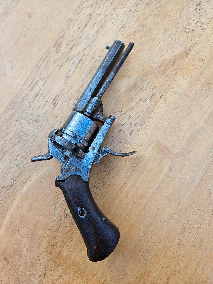 Antiek vrijgesteld zwartkruit penvuur revolver, Verzamelen, Militaria | Algemeen, Landmacht, Nederland, Ophalen of Verzenden