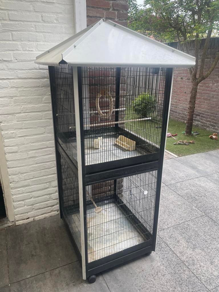 Buitenvoliere, Dieren en Toebehoren, Vogels | Hokken en Kooien, Ophalen of Verzenden, Gebruikt, Metaal, Volière