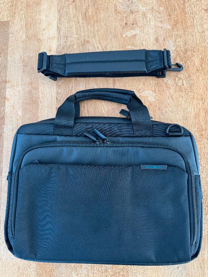 Samsonite laptop-werktas z.g.a.n., Sieraden, Tassen en Uiterlijk, Tassen | Rugtassen, Zo goed als nieuw, Overige merken, Minder dan 30 cm