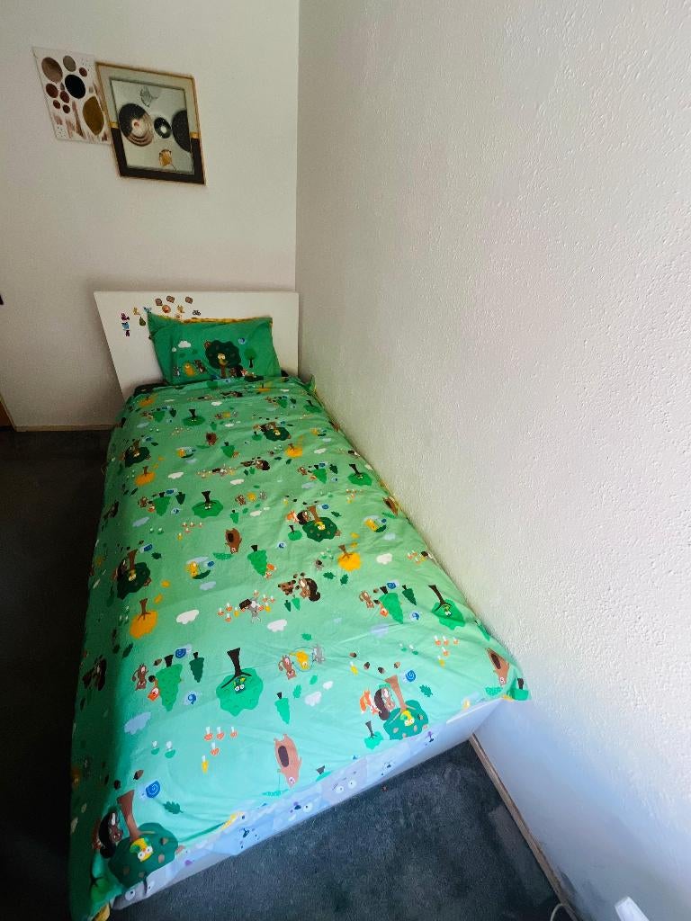 VESTMARKA bed + matras 90 x 200 cm – goede staat, Ophalen, Gebruikt, 90 cm, Eenpersoons