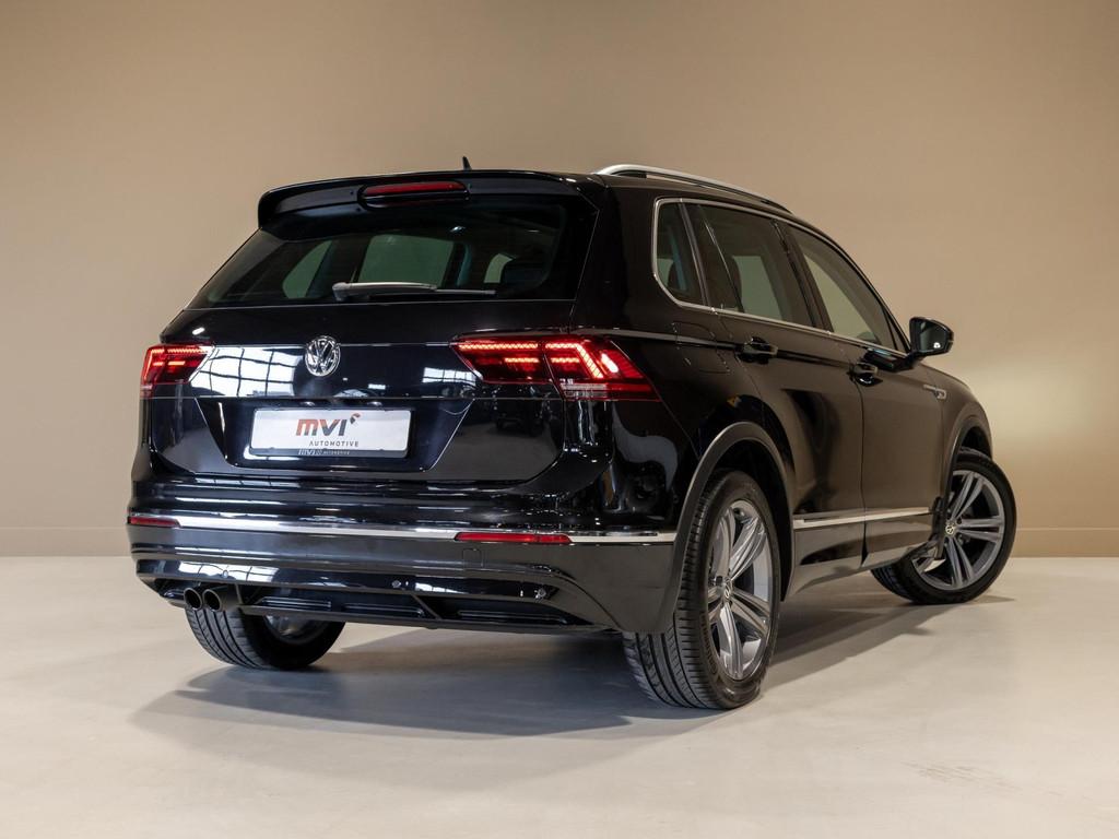 Volkswagen Tiguan 1.4 TSI ACT R-line / 150pk / Panorama Dak, 1490 kg, Huisgarantie, Zwart, Leder